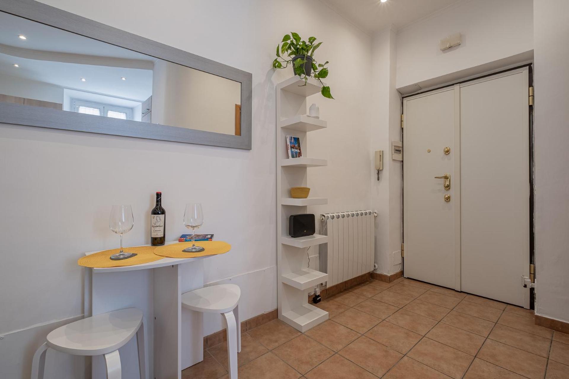 Happy Apartment Rom